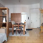 2Ndhomes 1Br Charming City Apartment In Yrjoenkatu