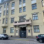 Small Cozy Studio In The City Center