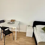 Cosy Apartment Near Sello With Nice View From Balcony Leppavaara
