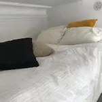 Elegant Studio Apartment In Down Town Helsinki
