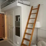 Small Cozy Studio In The City Center