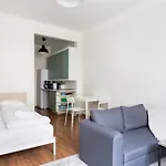 Tranquil City Studio, All Essentials, Seamless Check In