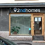 2Ndhomes 2Br City Center Apartment With Balcony & Park View