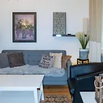 Citycenter Securequiet 2R Apartment Home