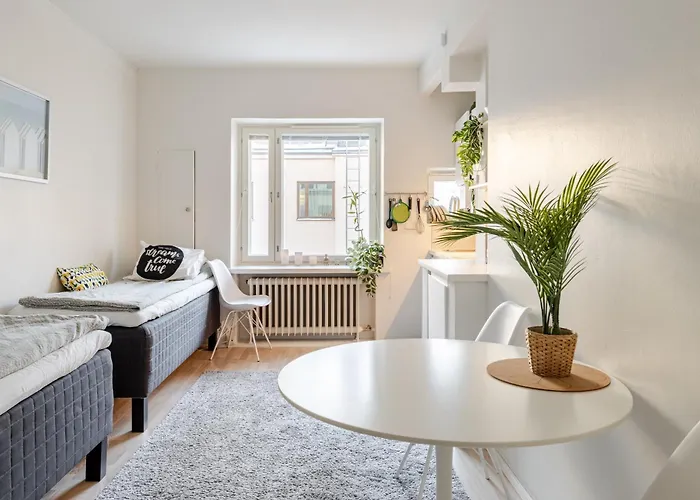Your Helsinki Base - Chic & Well-Located - 24H Keybox Entry