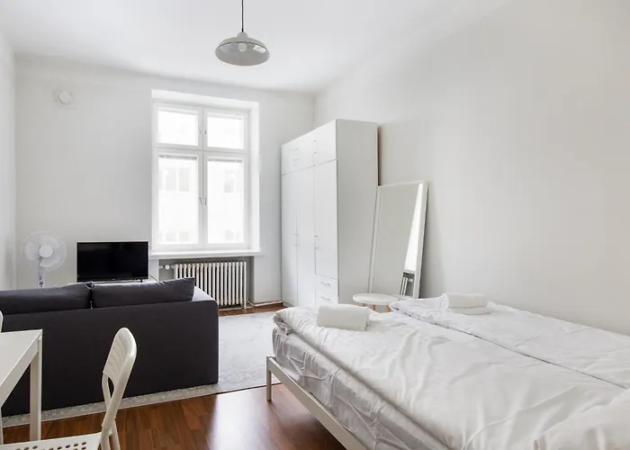 Tranquil City Studio, All Essentials, Seamless Check In