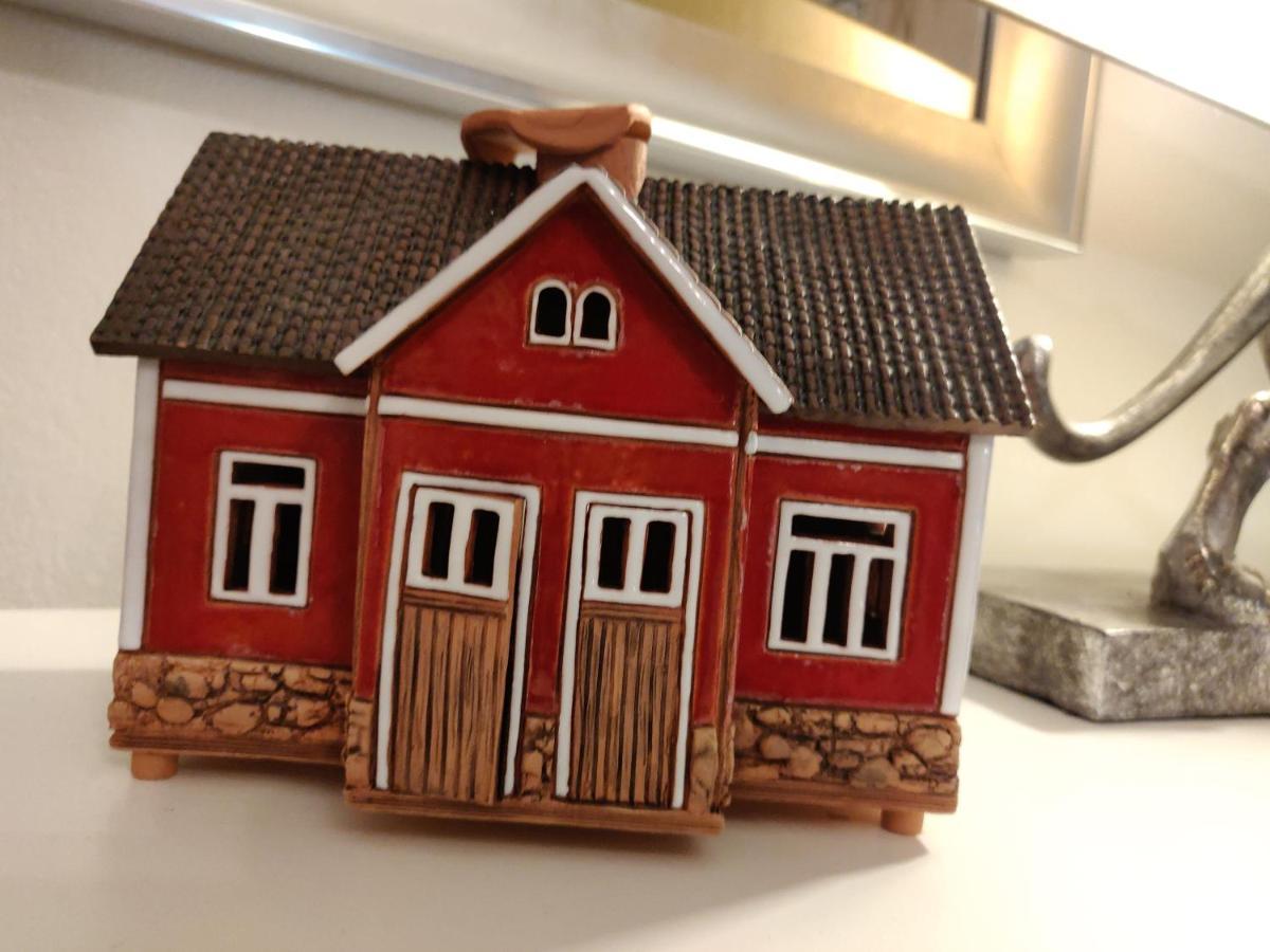 Huoneisto 3bed 18 Mins By Metro To Centre Helsinki