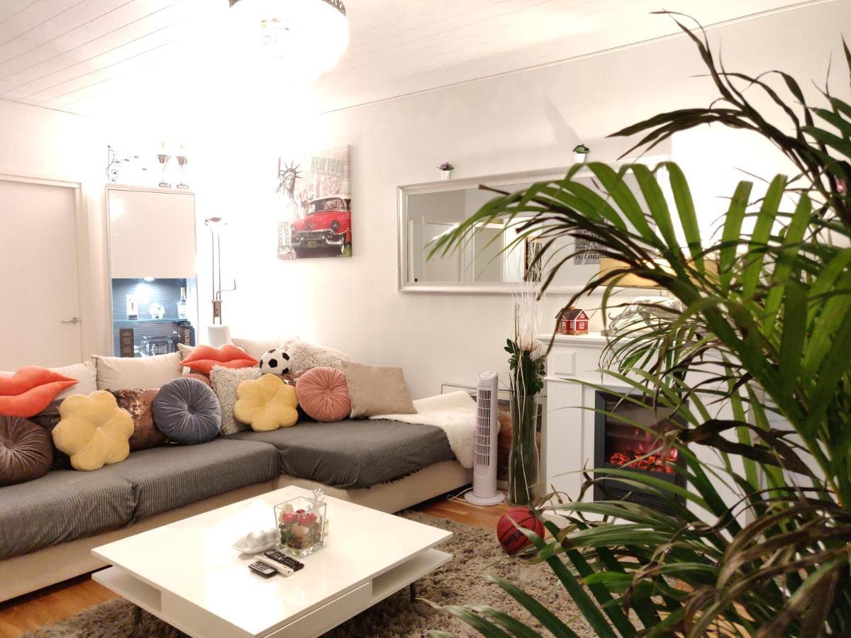 Huoneisto 3bed 18 Mins By Metro To Centre Helsinki
