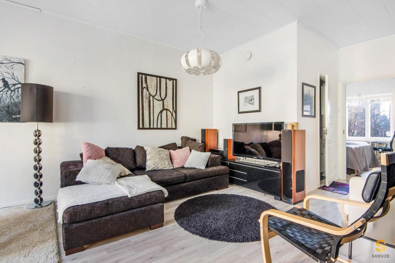 Wehost Ruusankatu 8 *