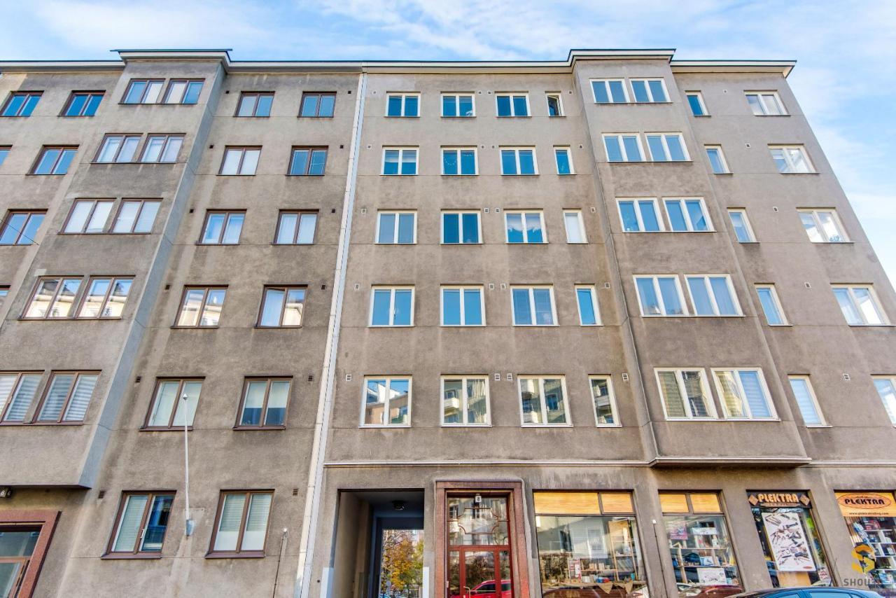 Wehost Ruusankatu 8 * Helsinki