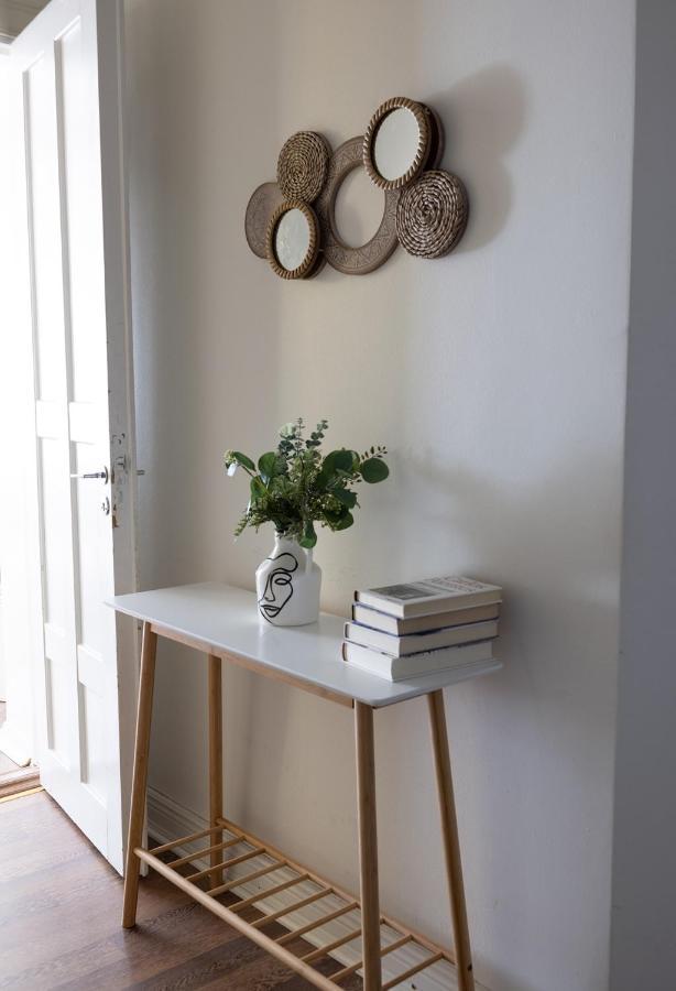 2ndhomes City Center 2br By The Finnish National Theatre With Balcony And Park View Huoneisto *