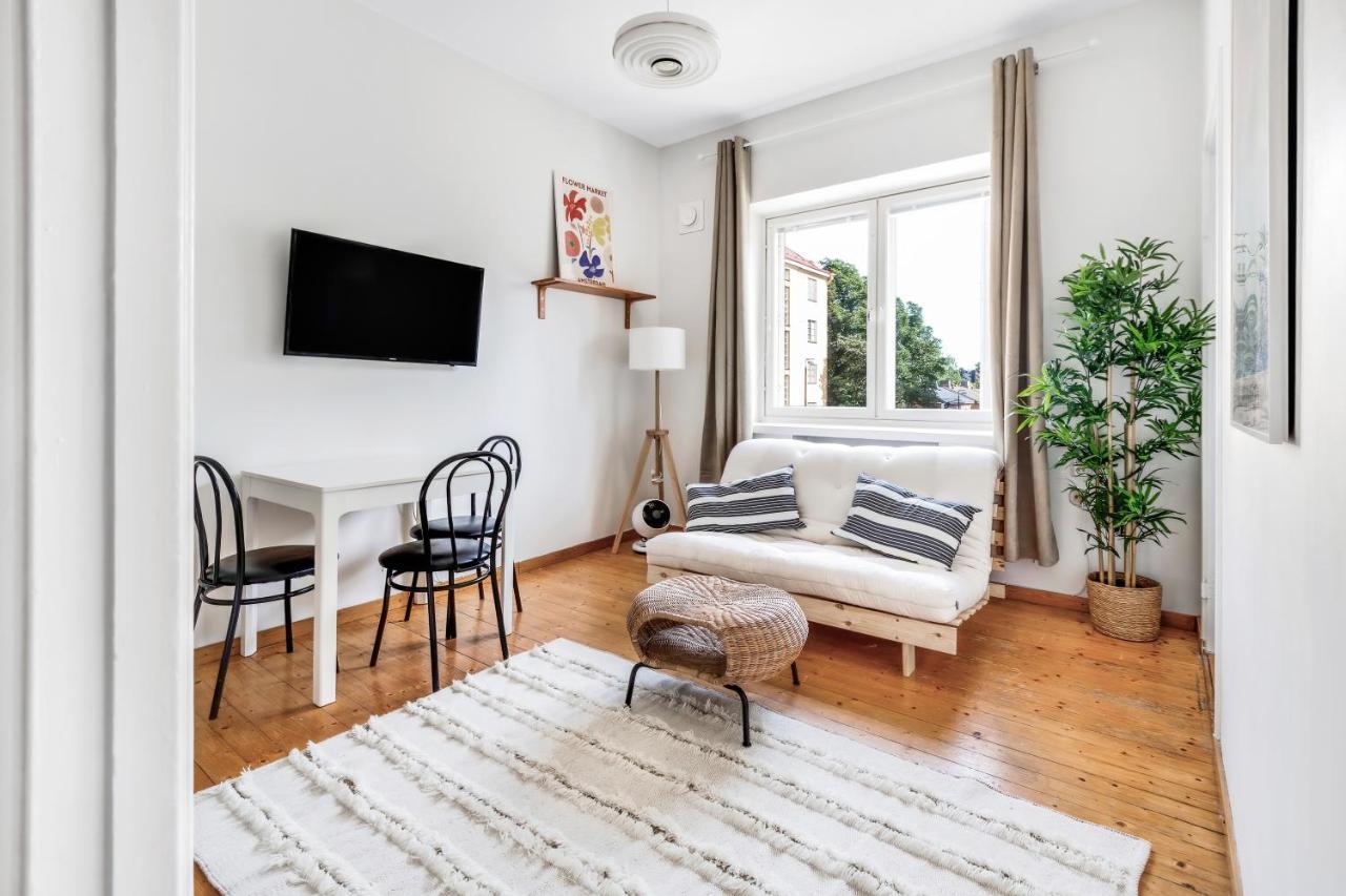 Wehost Colorful Studio Next To Park Puijonpuistikko In Vallila Neighborhood *