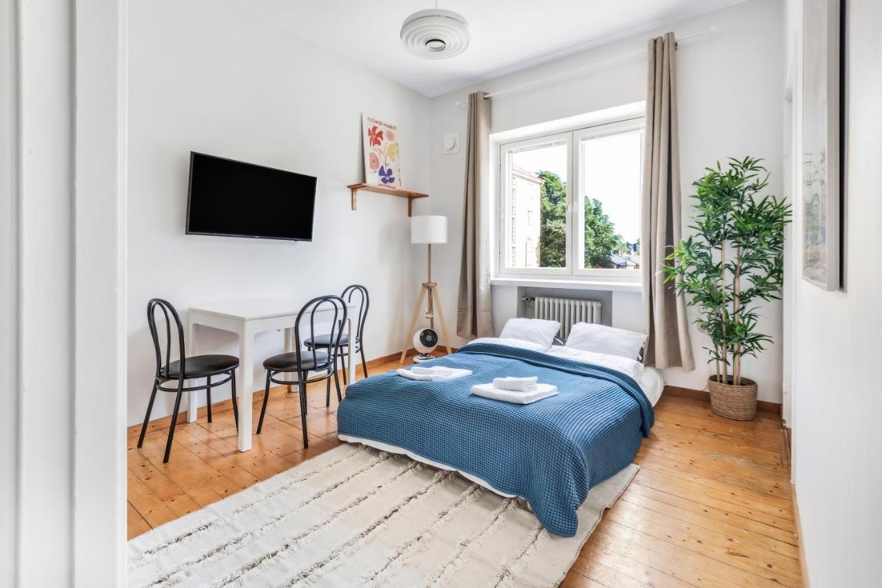 Wehost Colorful Studio Next To Park Puijonpuistikko In Vallila Neighborhood Huoneisto *