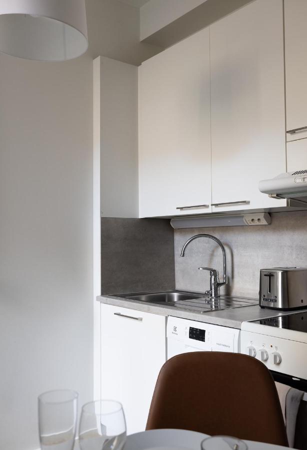 Huoneisto 2ndhomes Cozy, Modern Courtyard With Great Location Helsinki