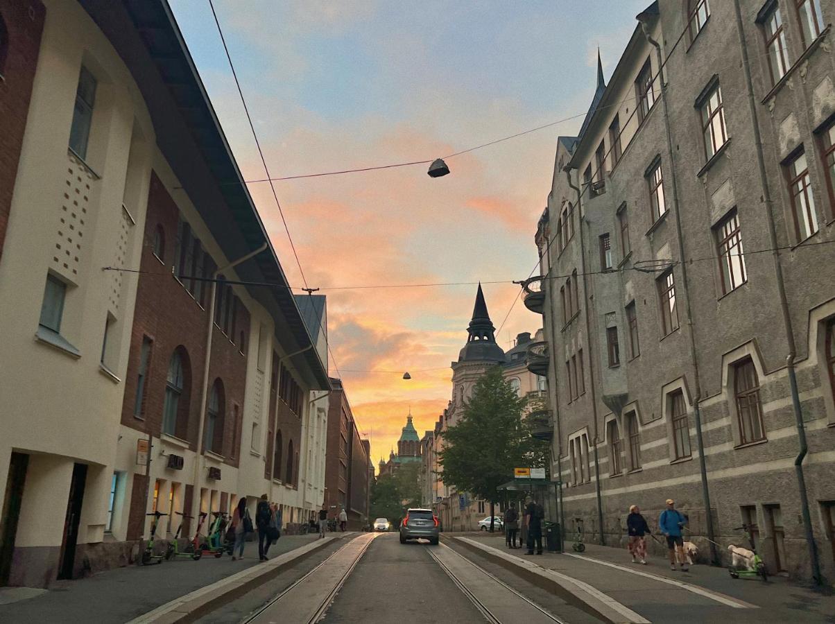 Oceanic & Trendy Two Bedroom With Free Parking Huoneisto Helsinki