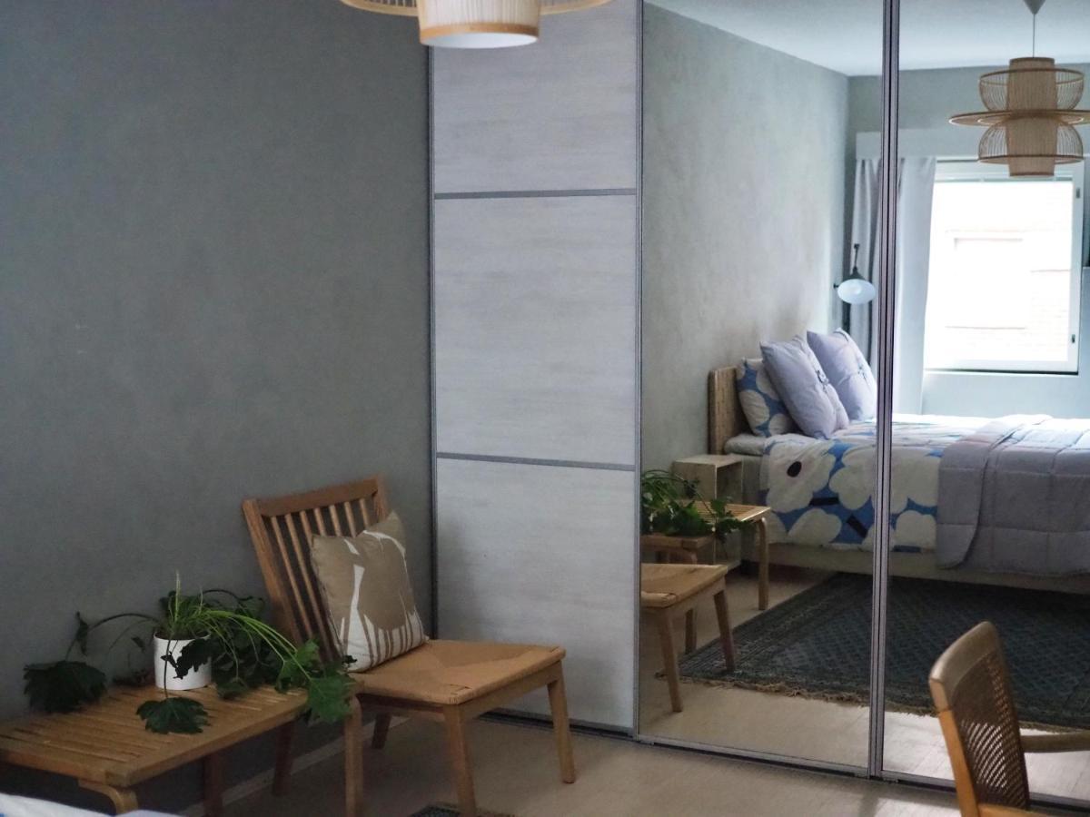 Oceanic & Trendy Two Bedroom With Free Parking Huoneisto Helsinki