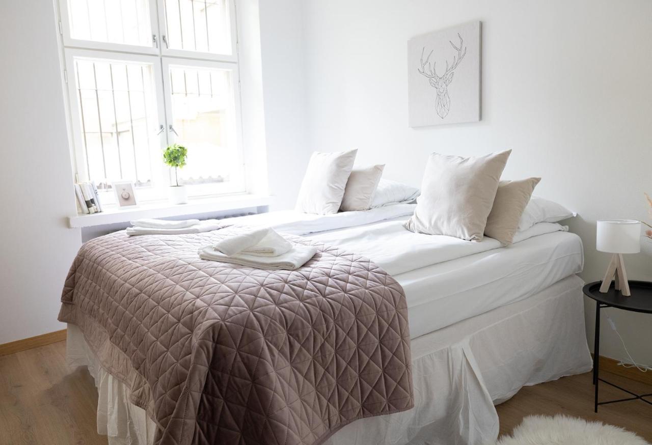 Huoneisto 2ndhomes Bright 1br With Superb Location! Helsinki