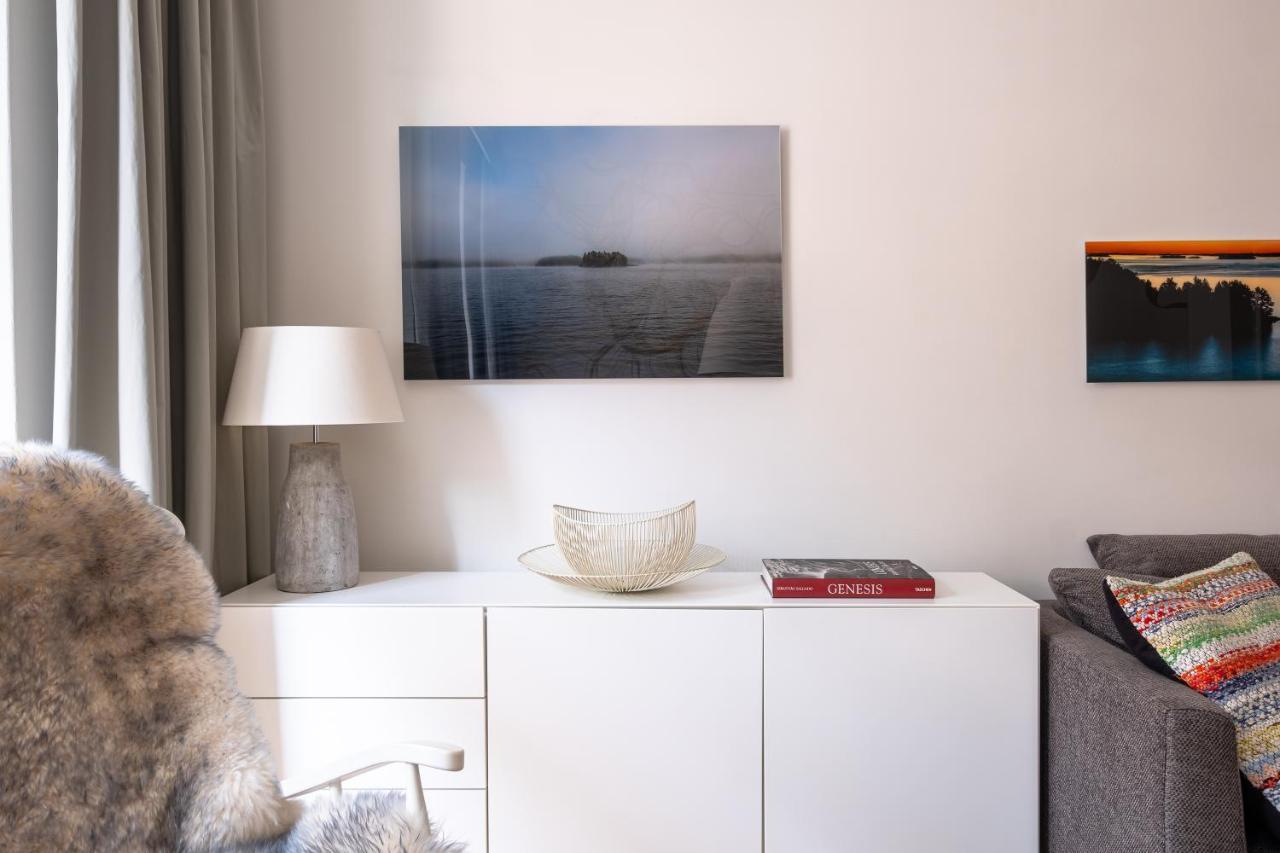 Huoneisto Luxury Design Gem In Center With Sauna And Workspace *