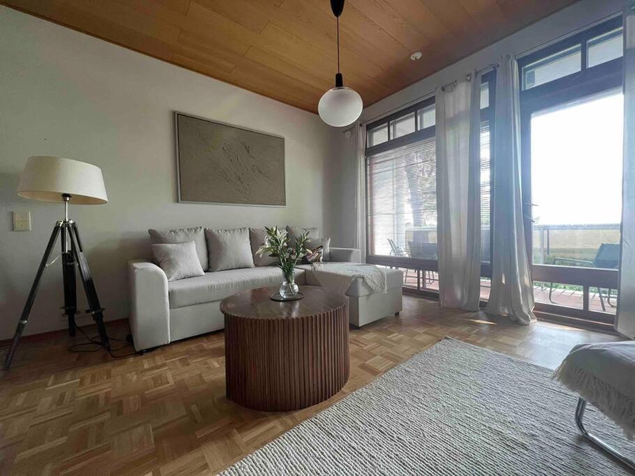 Unique With Seaside View In The Beautiful Area In Huoneisto