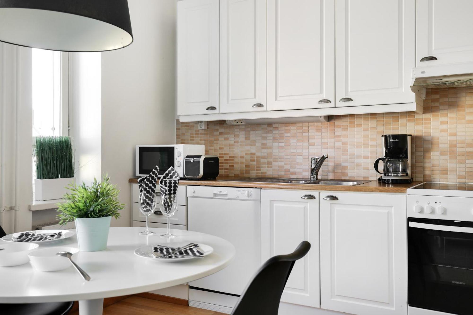 Kotimaailma Kamppi - Spacious 1br Huoneisto