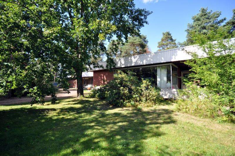Huvilat Suuri Talo Kaskisaaressa Laehellae Helsingin Keskustaa