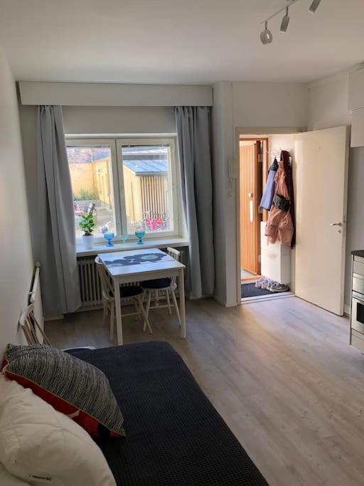 Huoneisto Modern With Own Patio Helsinki