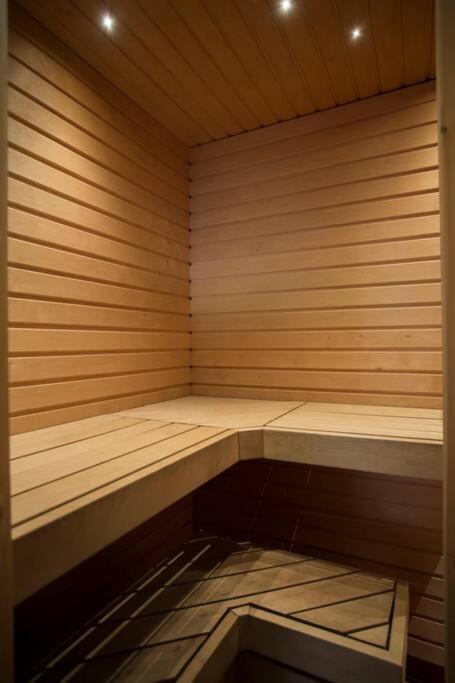 Huoneisto Poista 2ndhomes Spacious 97m2 2br With Sauna In Katajanokka *