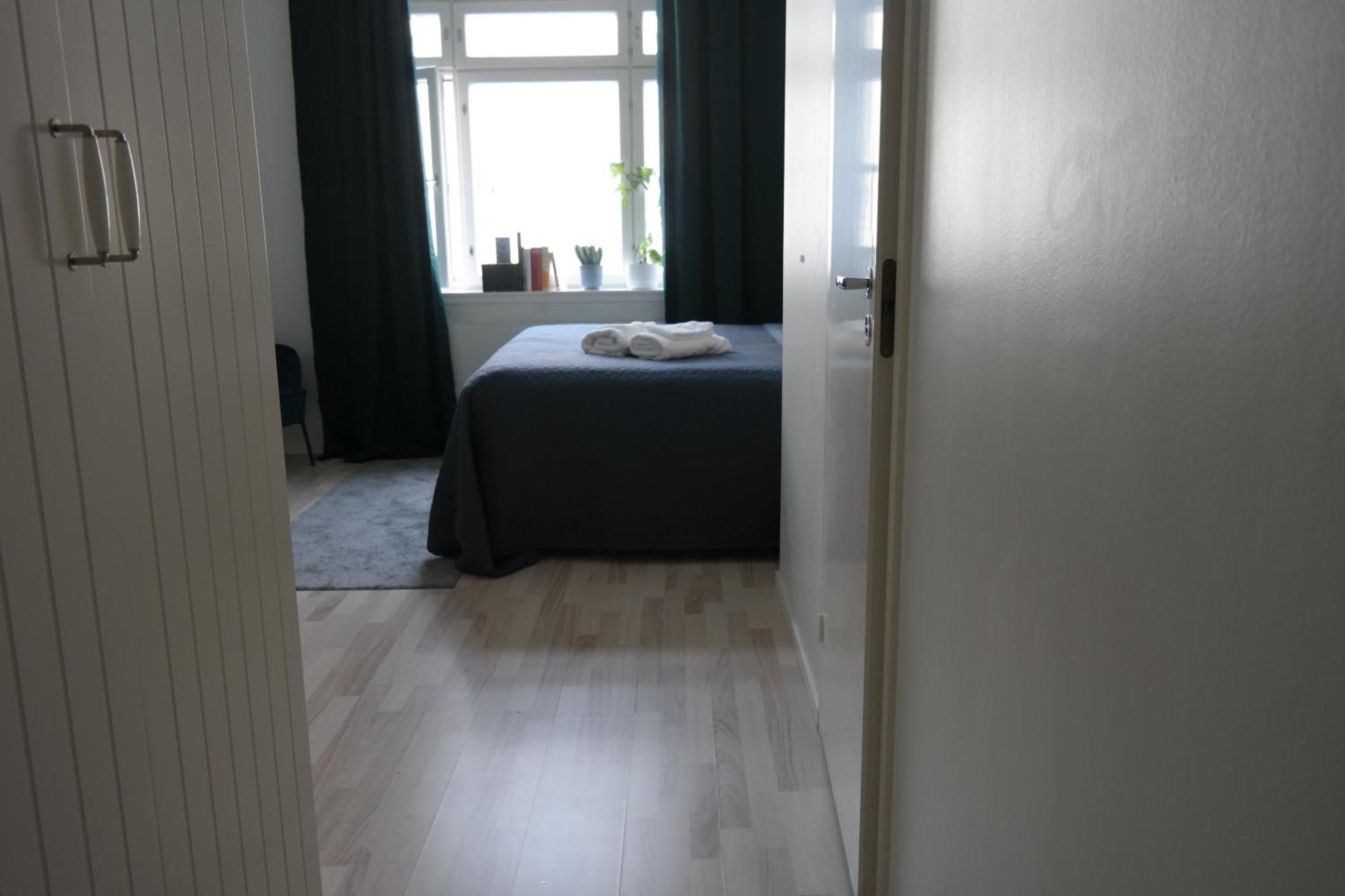 Cozy Kallio Studio, Eat, Explore, Commute Easy Huoneisto