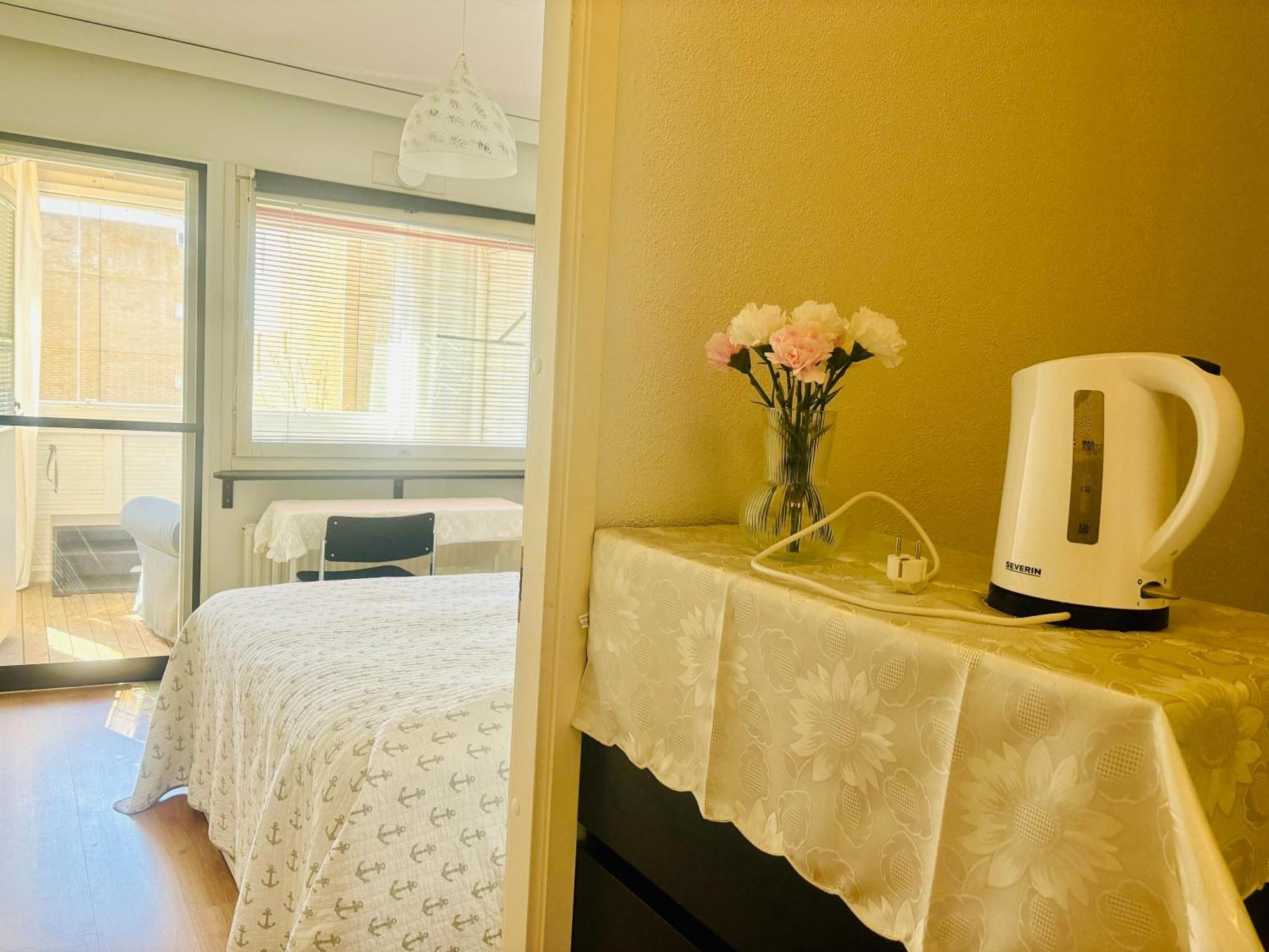 Private Near Metro, Free Parking,direct Bus From Airport