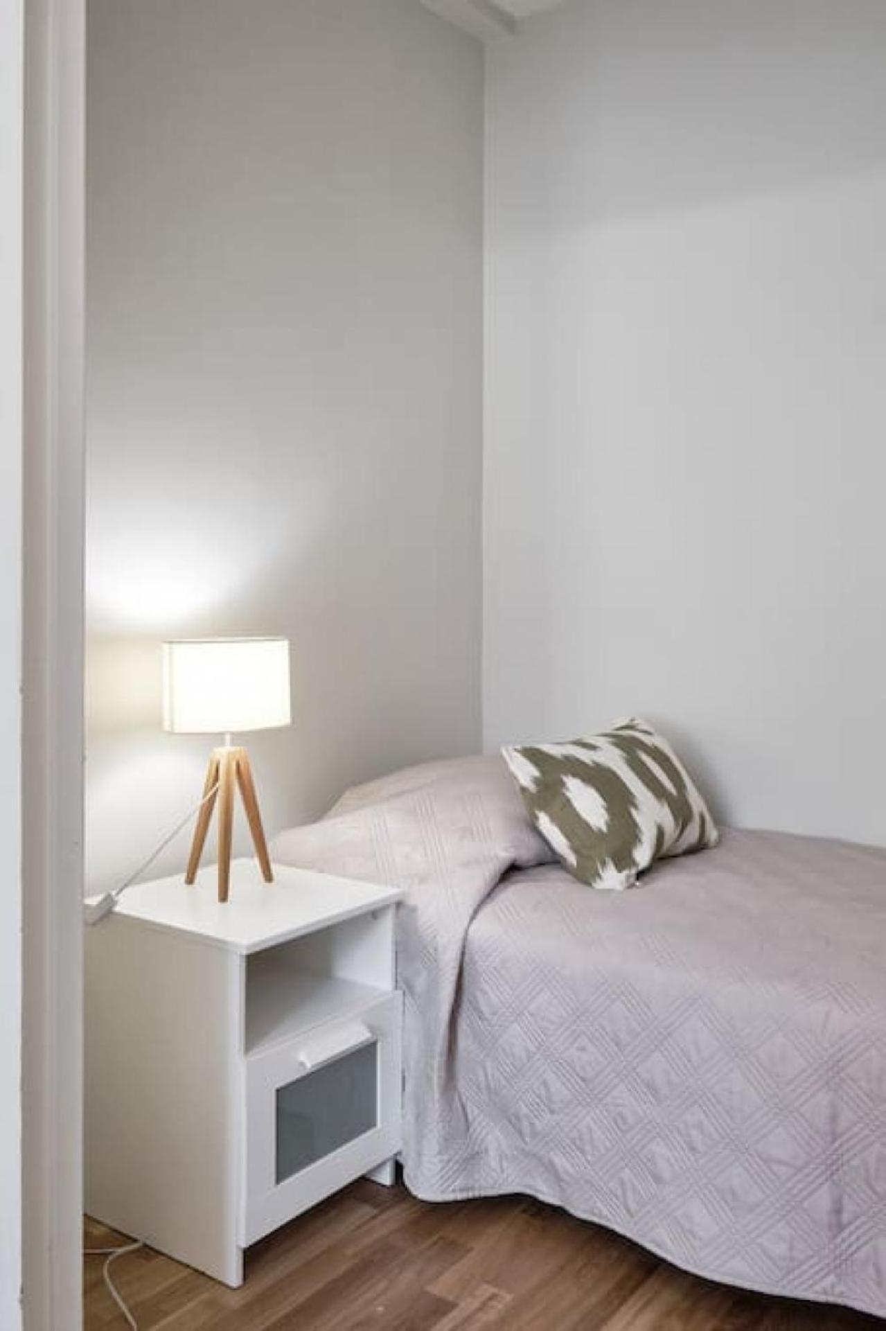 1, 5 Bedroom Stylish Family *