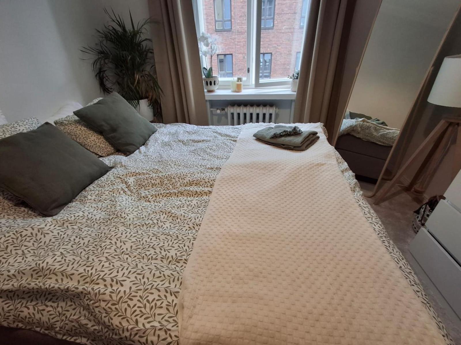 Eerikinkatu 31 B 27 * Helsinki