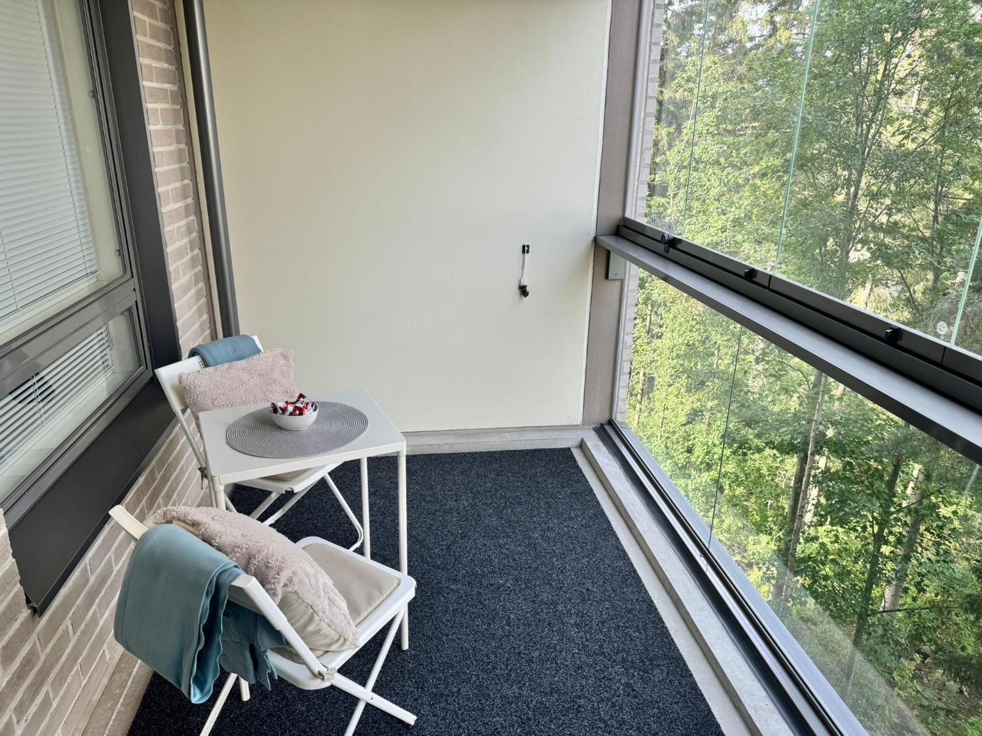 Cosy Near Sello With View From Balcony Leppavaara *