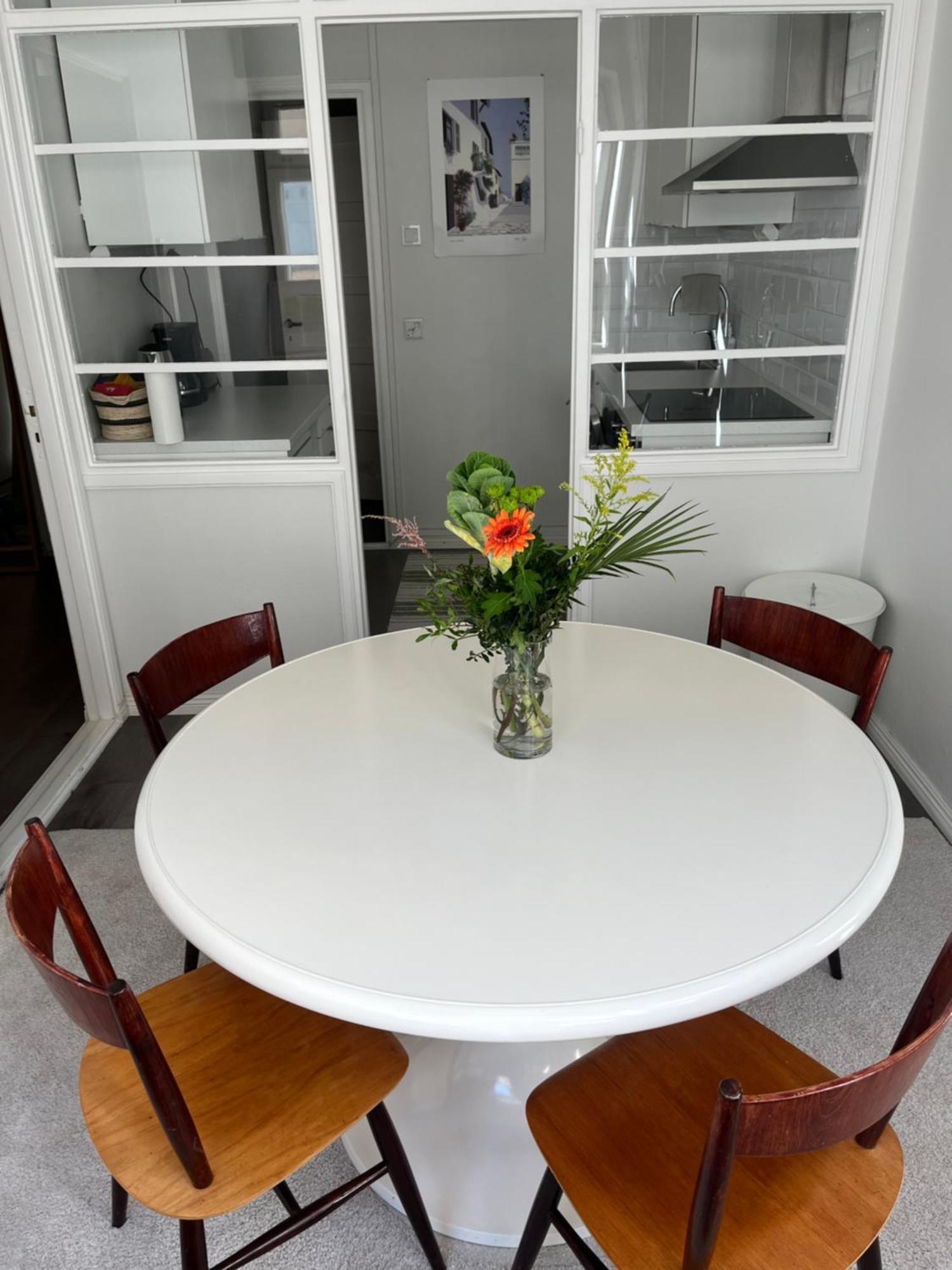 Modern Two-room With Excellent Location In The Heart Of Huoneisto *