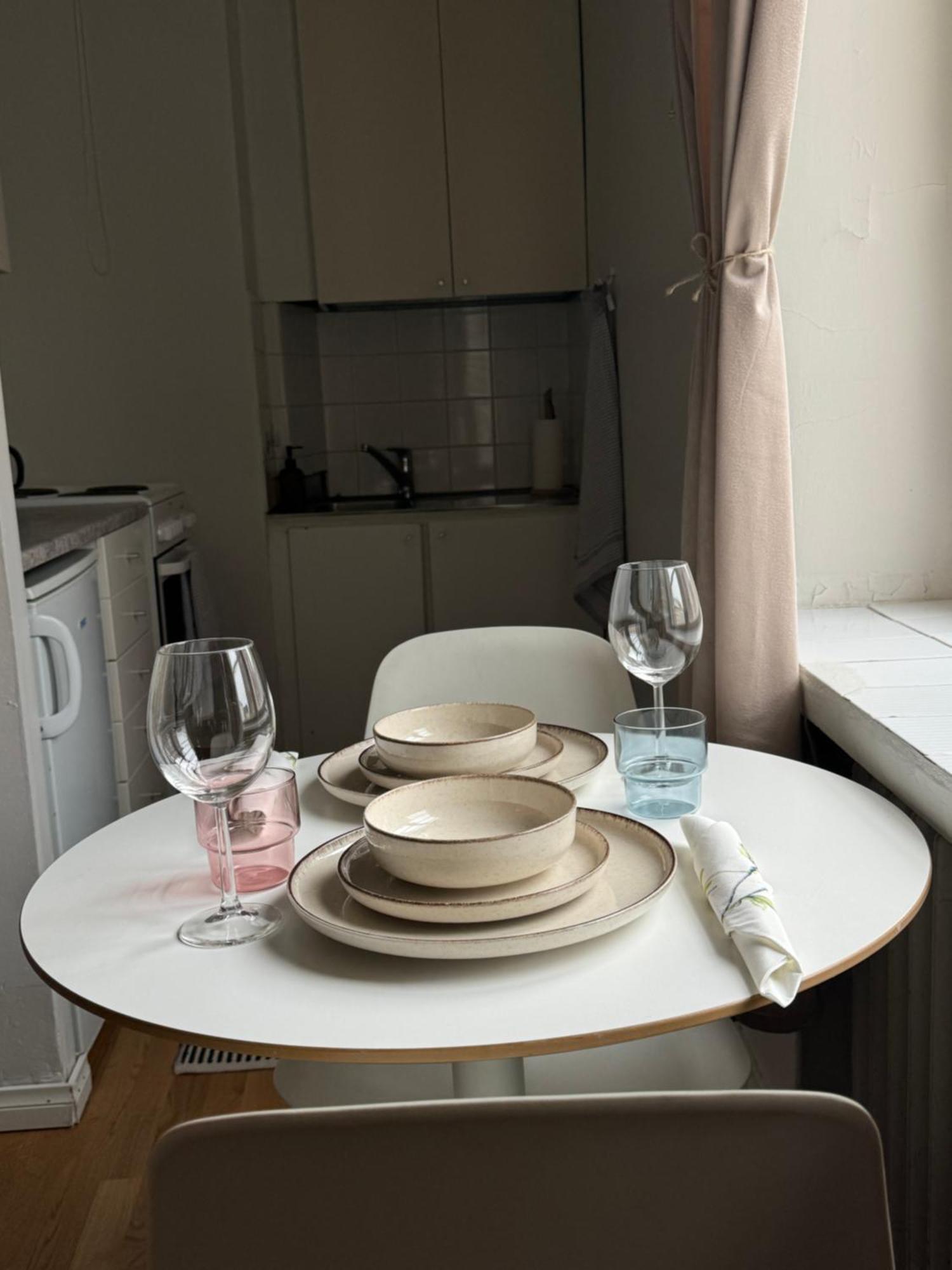 Aamiaismajoitus Your Chic Vibrant Airbnb *