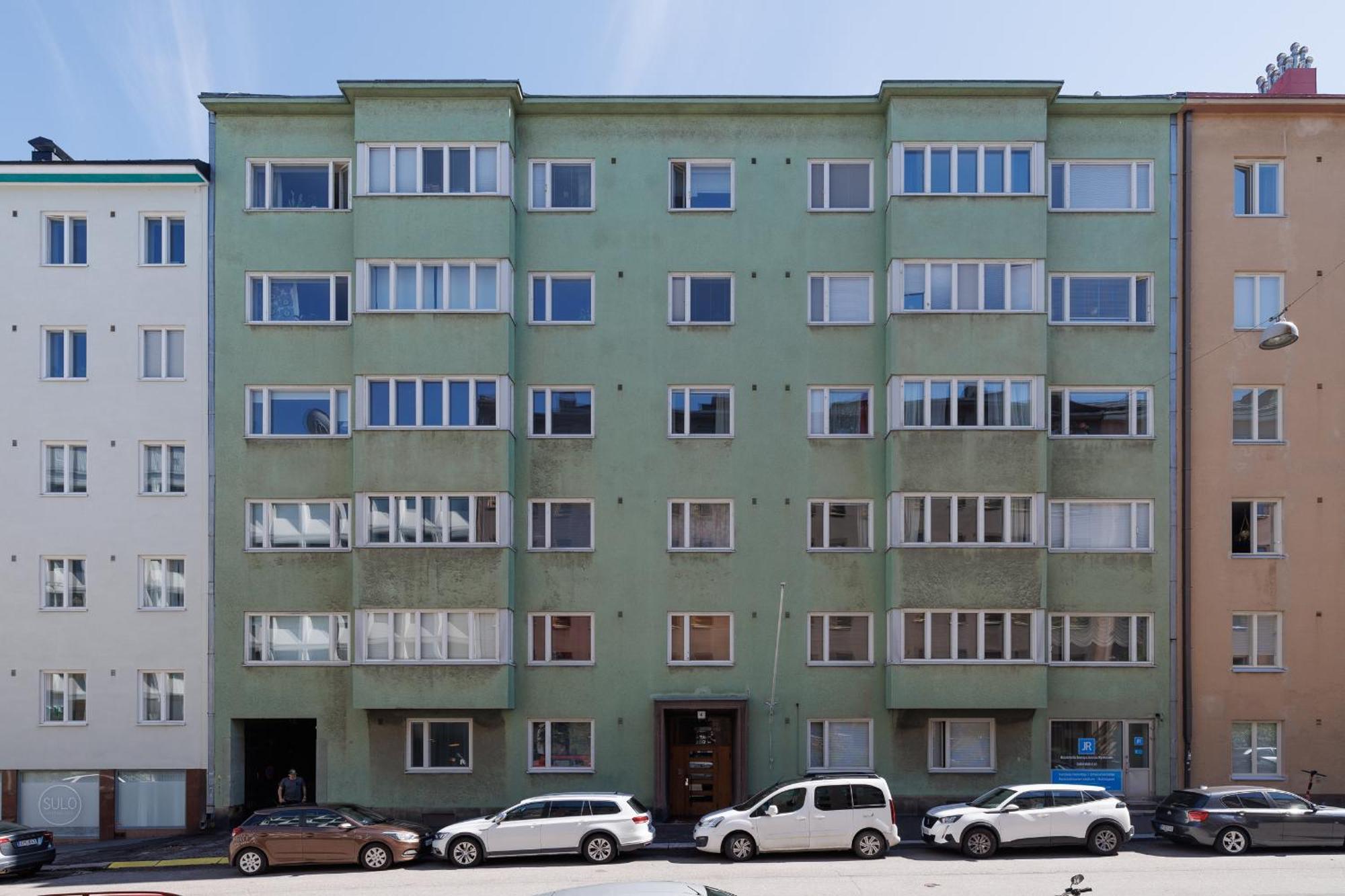 Grand Lotus 96 M2, Parkkipaikka Huoneisto