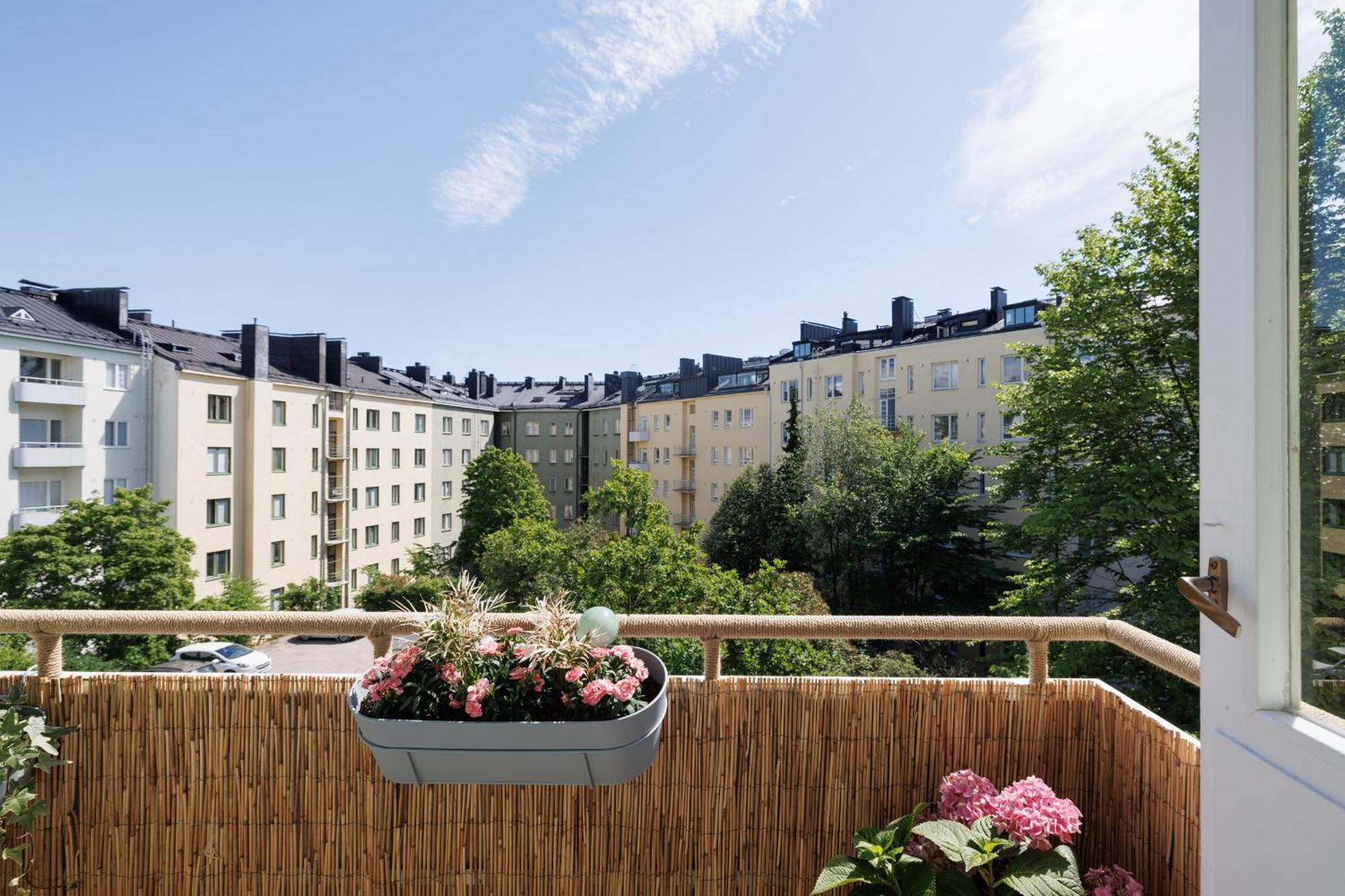 Huoneisto Grand Lotus 96 M2, Parkkipaikka