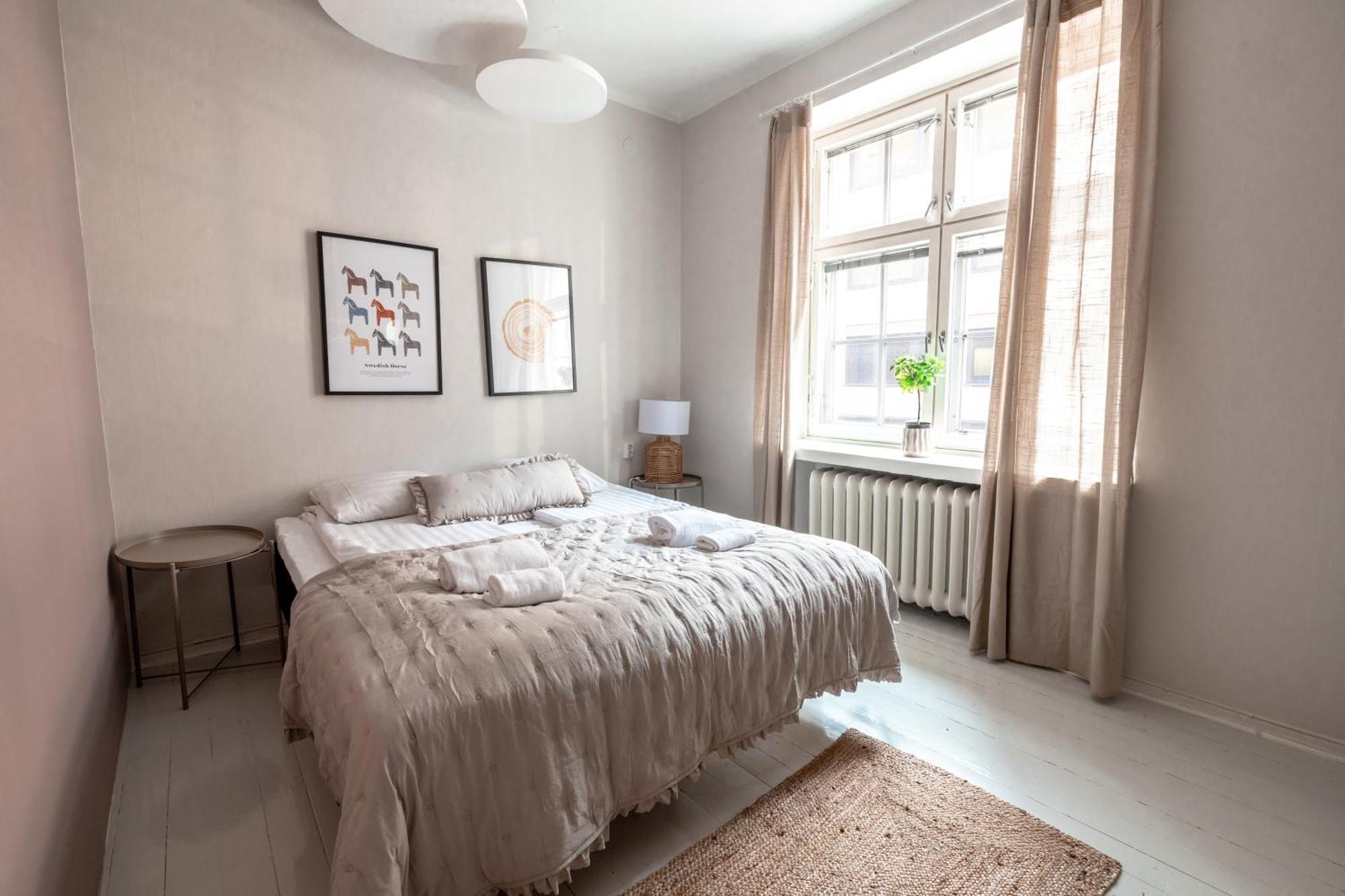 Spacious 5br With Location In Kamppi Huoneisto
