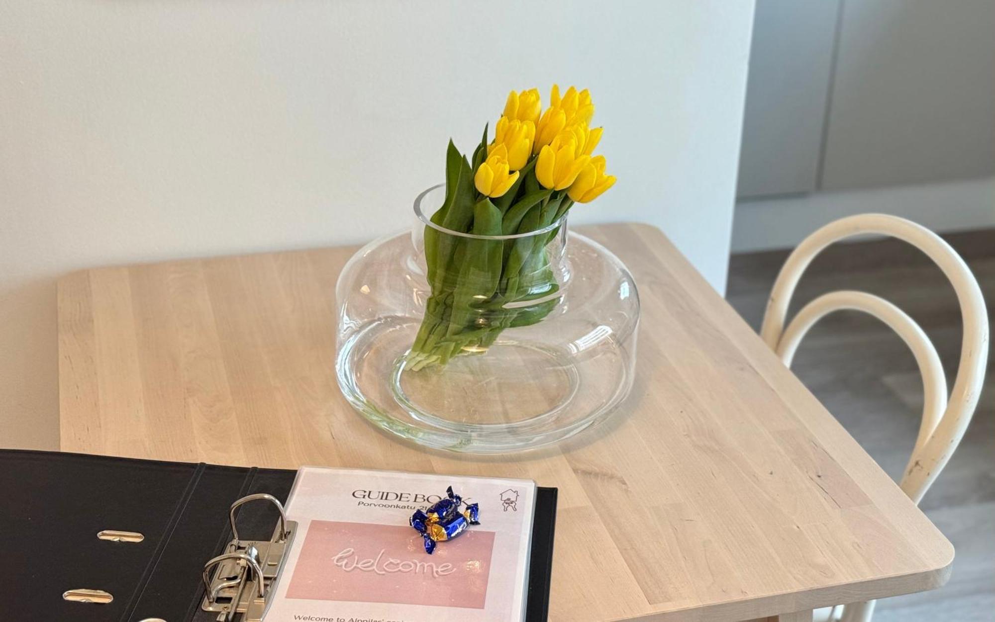 Just Renovated Stylish Nordic By Tram Stop Huoneisto