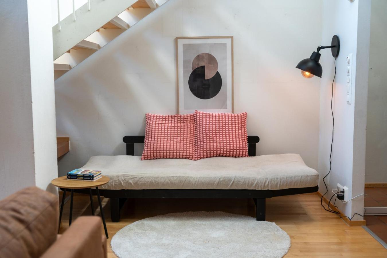 Loma-asunnot Architectural Townhouse With Sauna And Patio