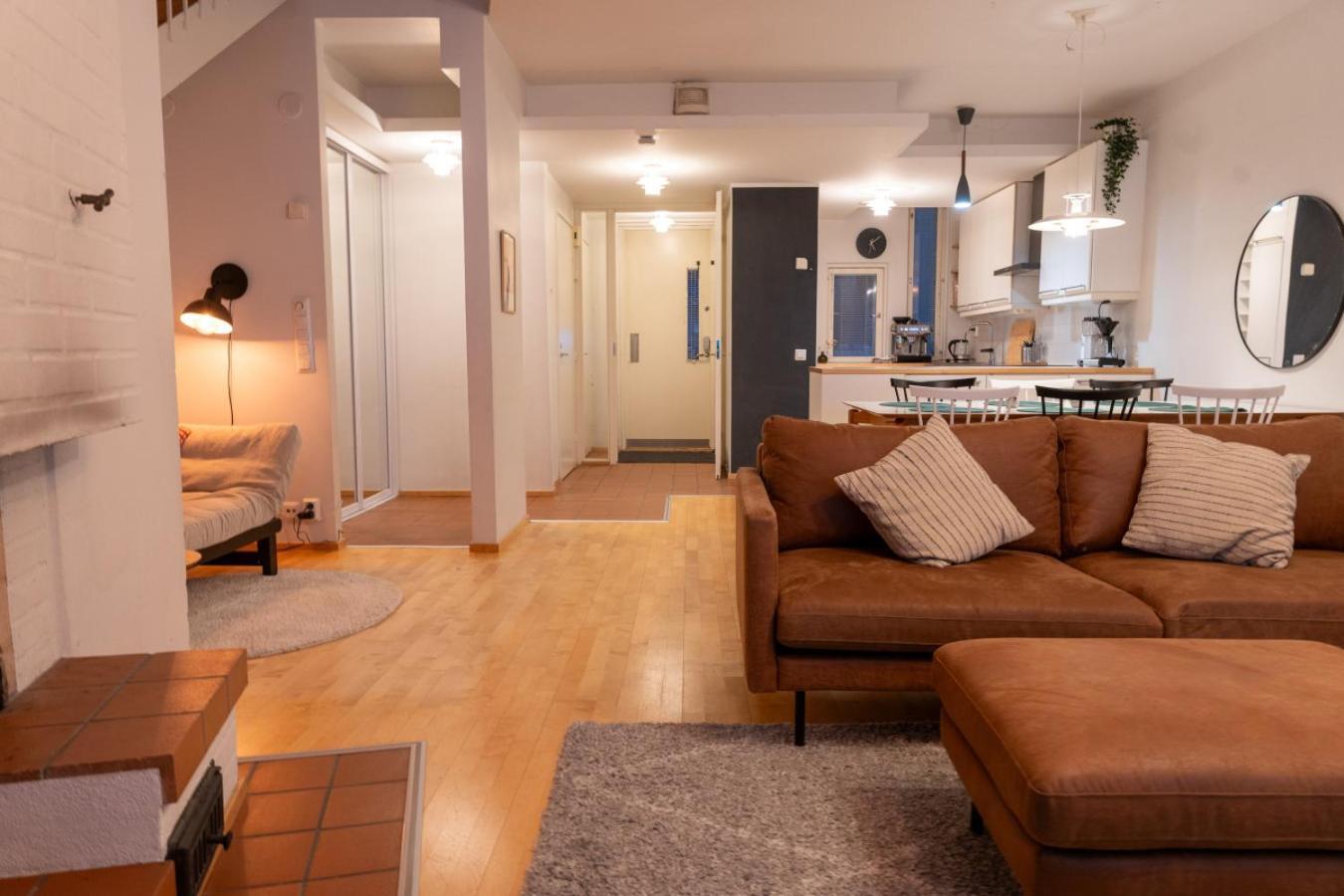 Architectural Townhouse With Sauna And Patio * Helsinki