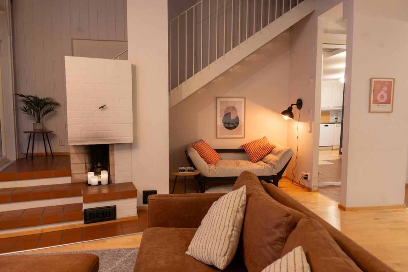 Architectural Townhouse With Sauna And Patio Loma-asunnot *