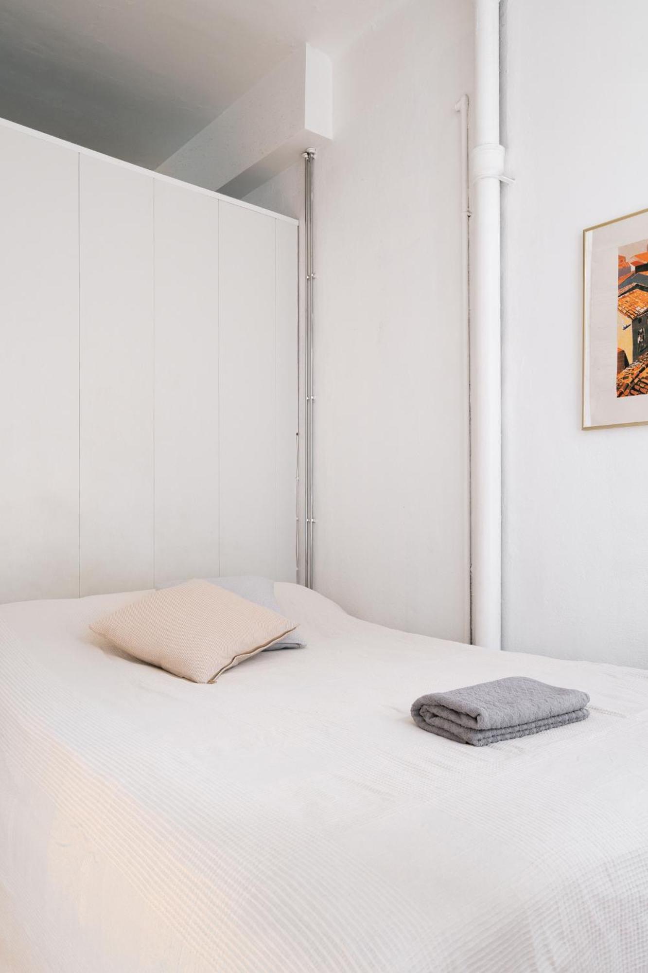 Vintage 1br In Kamppi With Perfect Location Huoneisto