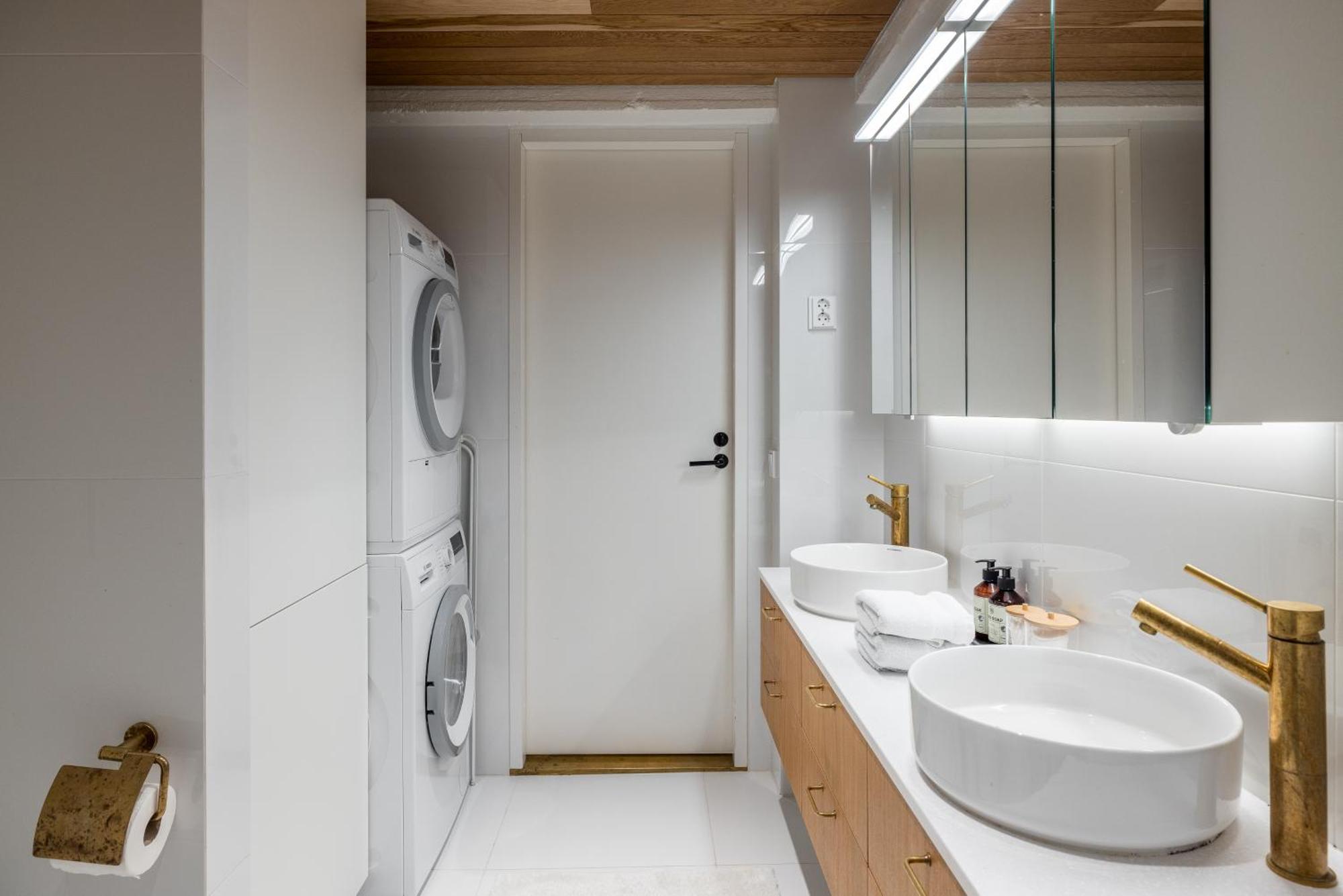 Deluxe House With Private Sauna At Kamppi Helsinki