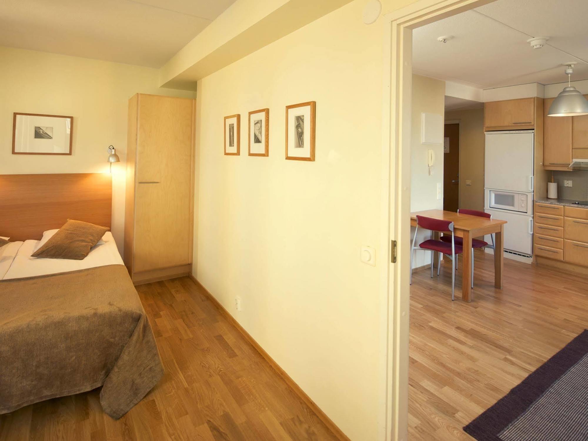 Huoneistohotelli Hellsten Senate 3*