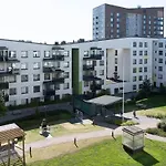 Stylish New 1Br Apt In Aurinkolahti