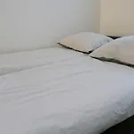 Kompakti Asunto Helsingin Sydaemessae