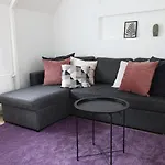 2Ndhomes Stunning 35M2 Studio Penthouse With Sauna & Balcony