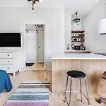 Wehost Modern And Well-Equipped Studio With A View @Viides Linja 3
