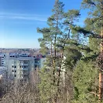 Scenic Apartment Close To Nature In Helsinki