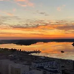 18Th Floor Helsinki High Point 1 Bdr Apartment With City View - Free Garage Parking